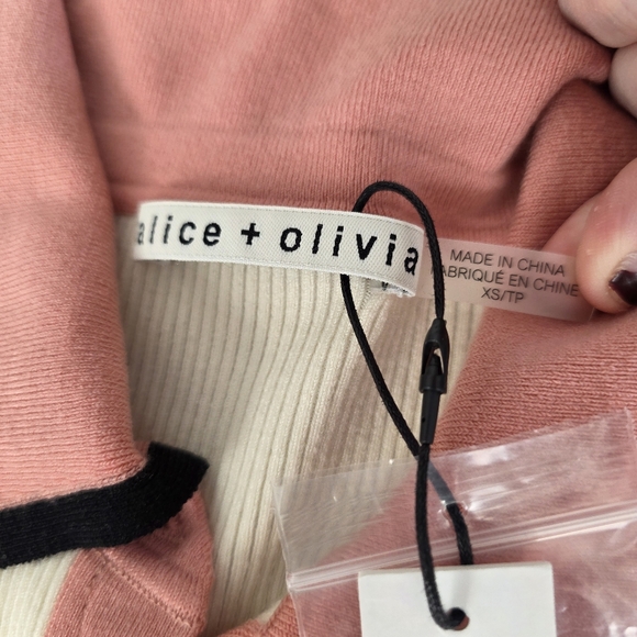 NWT Alice + Olivia White Pia Ribbed Knit Polo Wool Sweater Size XS - Picture 4 of 8